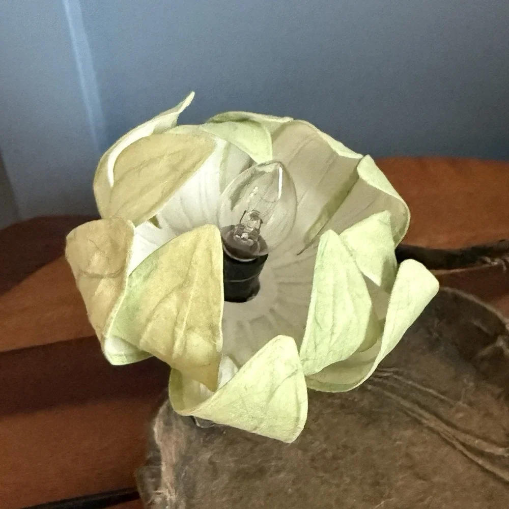 Korean Hanji Mulberry Paper Touch Lamp Leaf Flower Accent Light Soft Green
